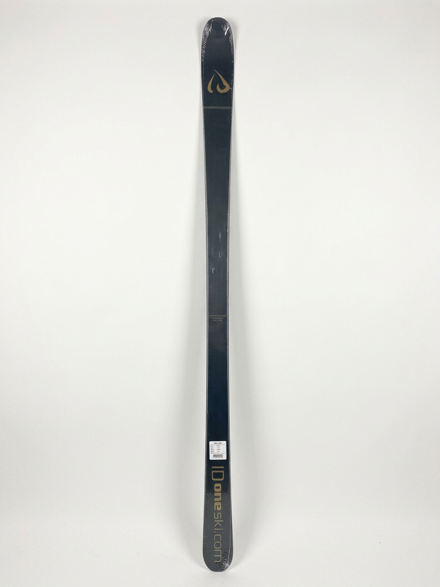 World's best mogul skis – ID one Australia